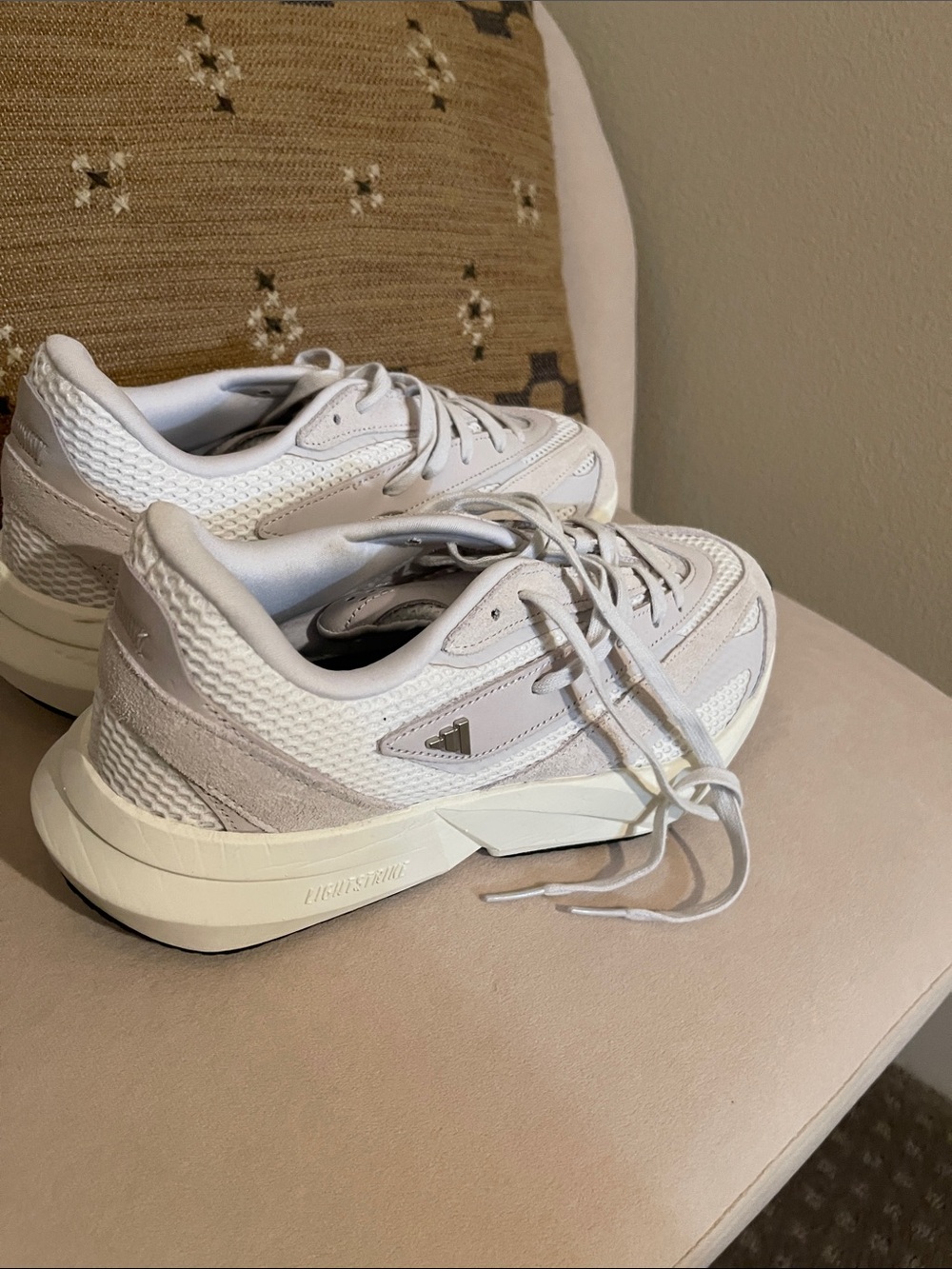 adidas light blaze